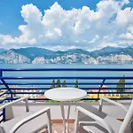 Capri 3* Malcesine