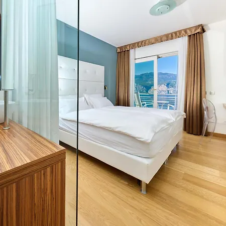 Capri Otel Malcesine