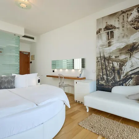 Hotel Capri