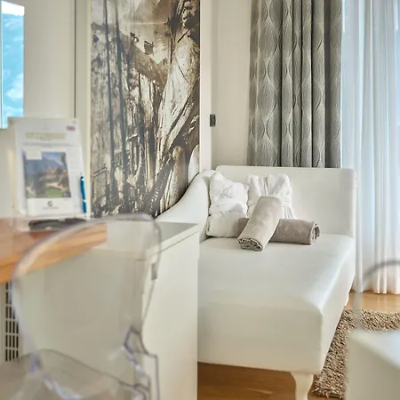 Capri Hotel 3*