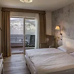 Szálloda Capri 3*