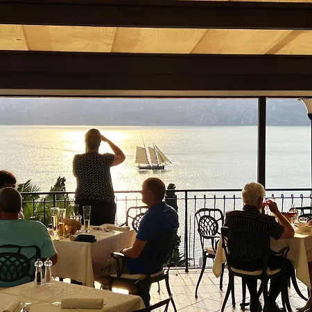 Capri Ξενοδοχείο 3*